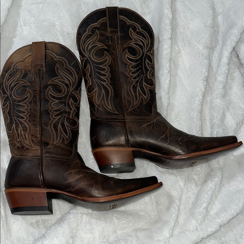 Shyanne Brown Heeled Boots with Western Stitching